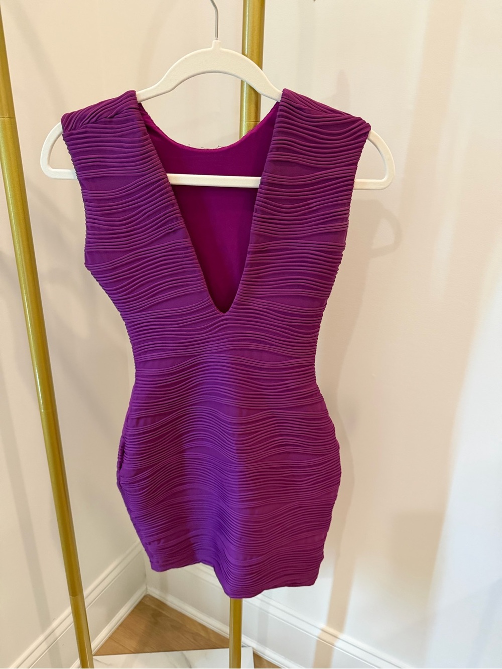 Bec + Bridge Plunging V-Neck Textured Purple Bodycon Dress